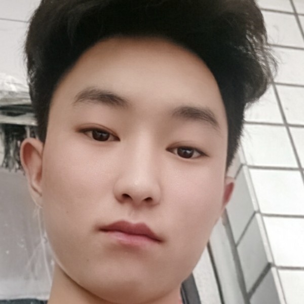 余溫回眸清爽的照片