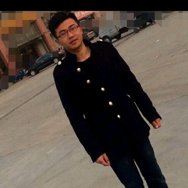 小虾米风中的照片