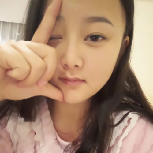 狮子座女生的照片