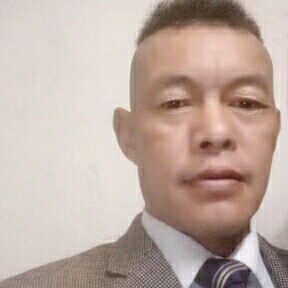 期待纯真的照片