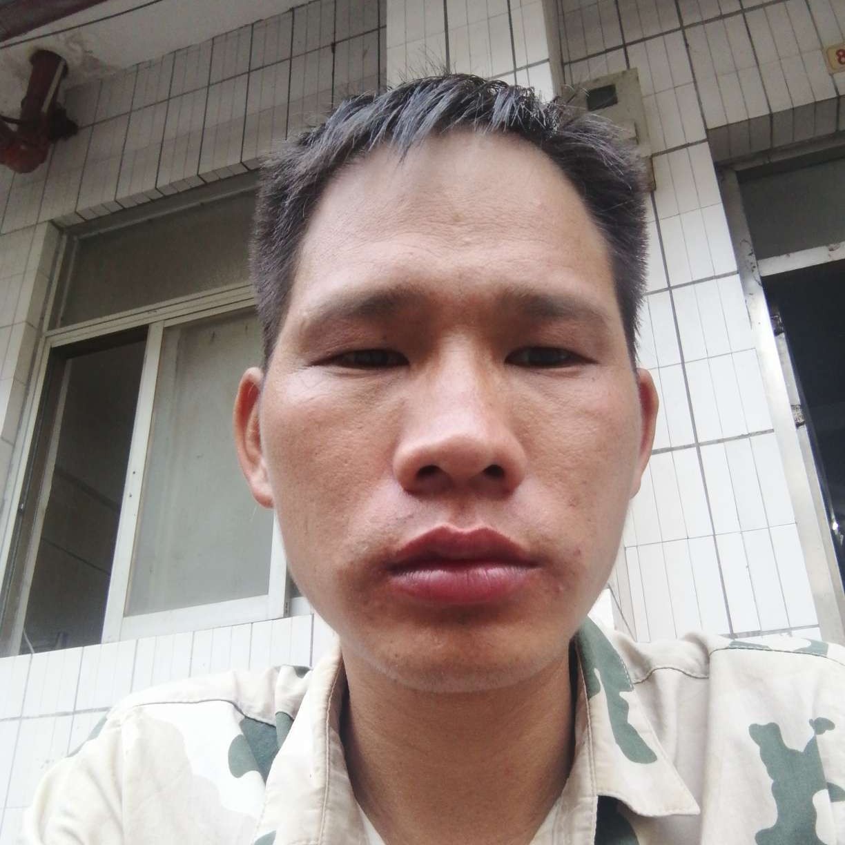 黄玉良的照片