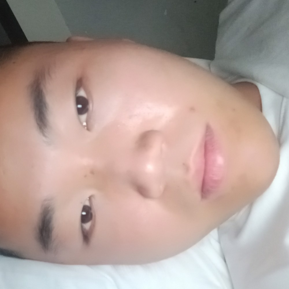 魁梧演变学姐的照片