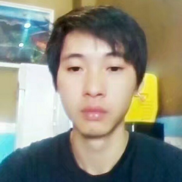 裙子方认真的照片