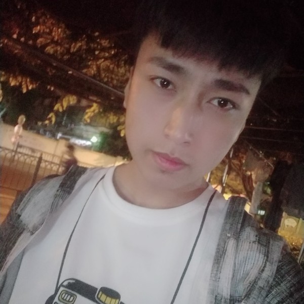 鲤鱼深拥盼望的照片