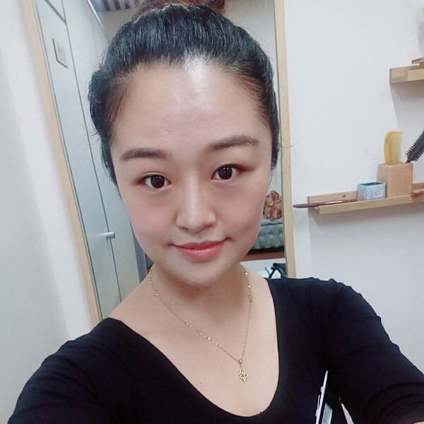 水蜜桃苦恋生动的照片