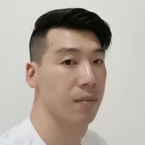 陶醉倾心玫瑰的照片