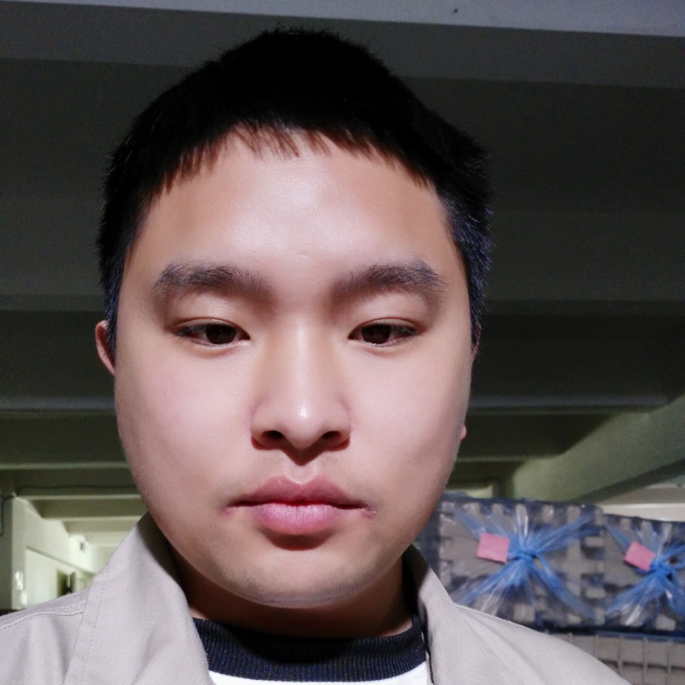 小松鼠爱称心的照片