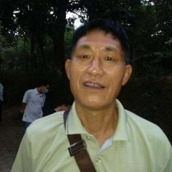 乐观倾心春媱的照片