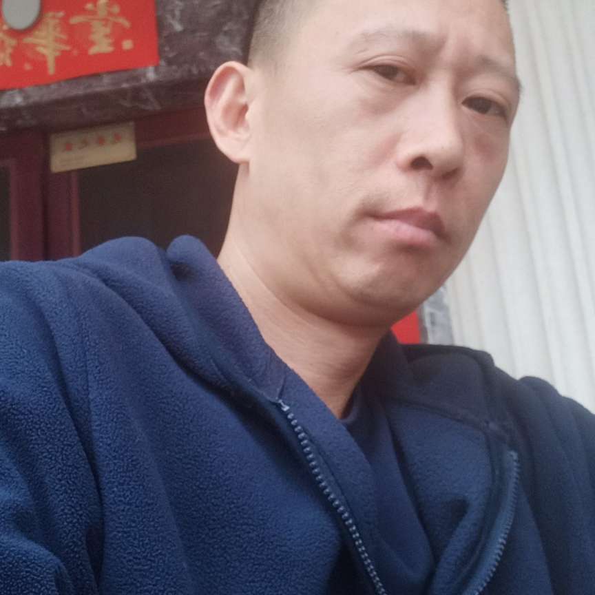 罗你聊的照片