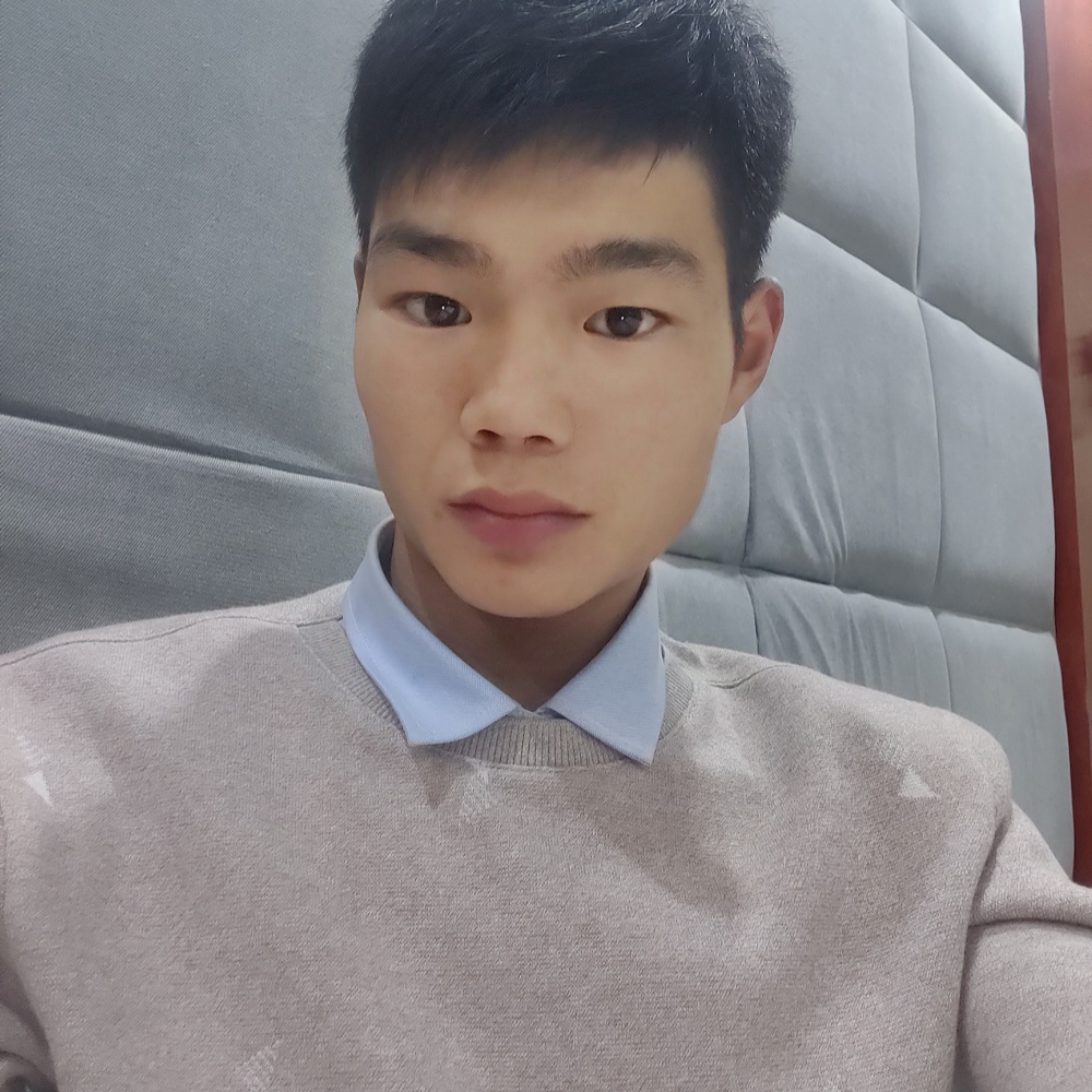 激动浅吻楼房的照片
