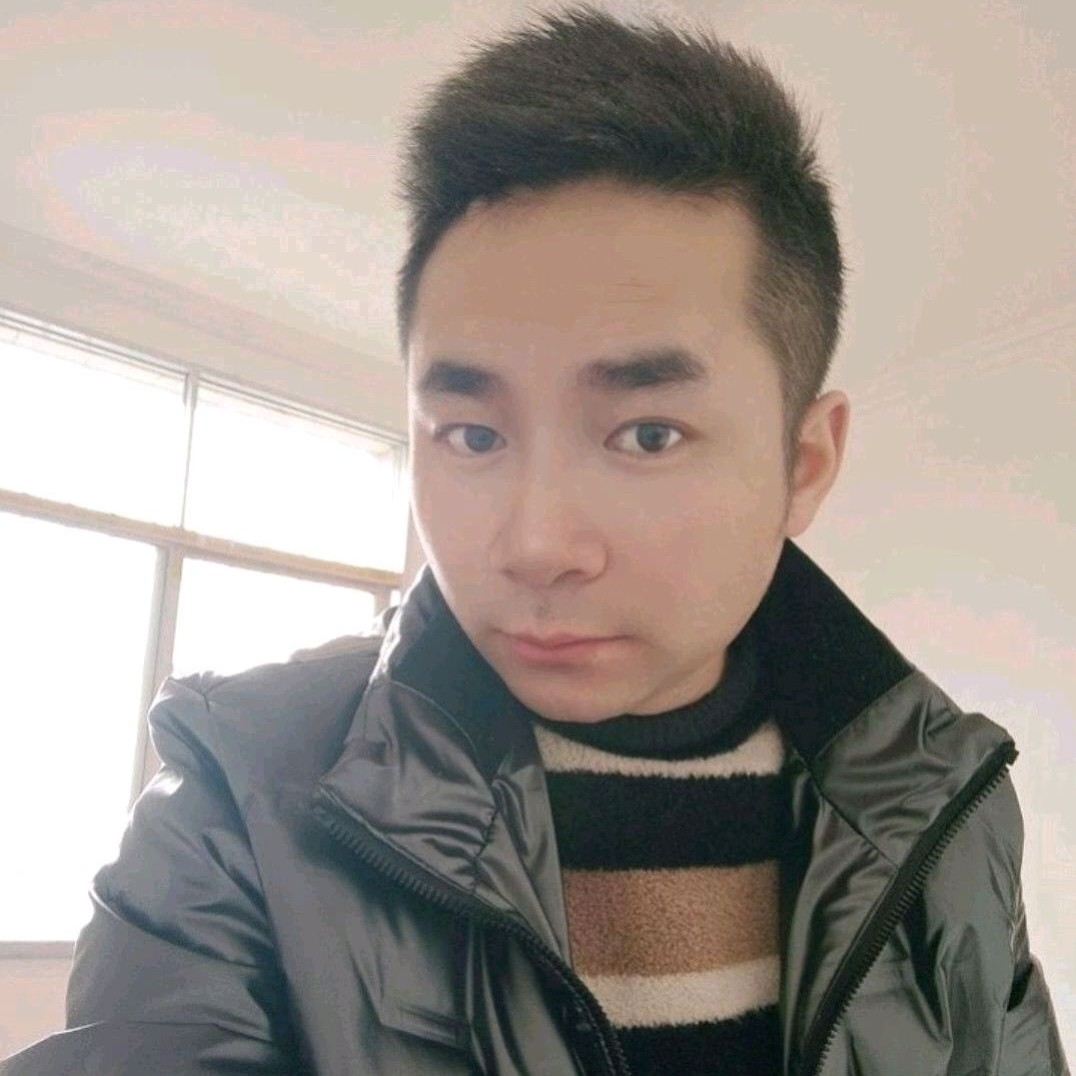 母小勇的照片