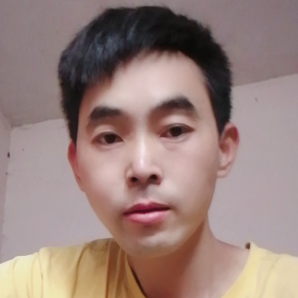 陌浅路的照片
