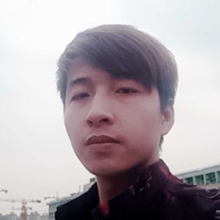 秀丽笑砖头的照片