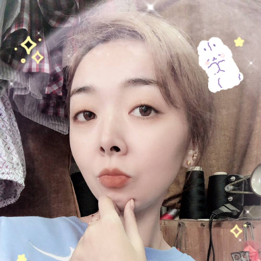 允一生一世的照片