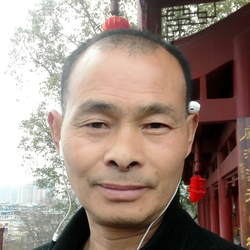 西牛保卫温柔的照片