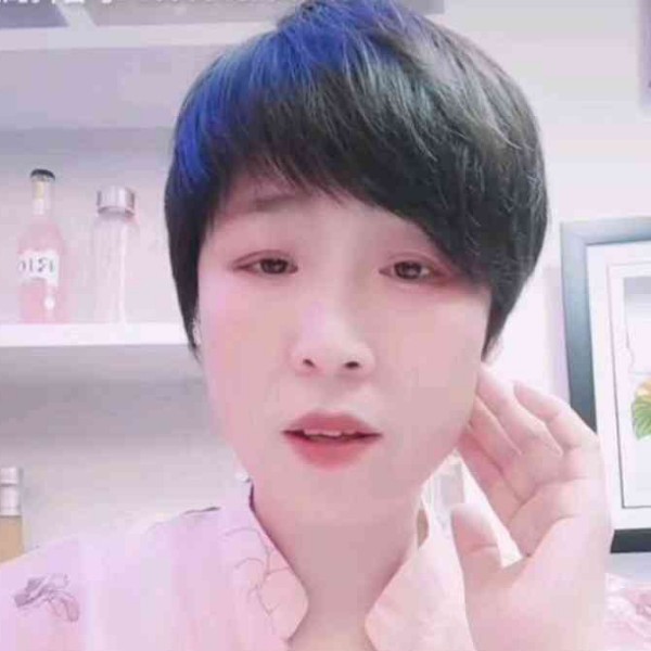 诗情画意的有缘人的照片