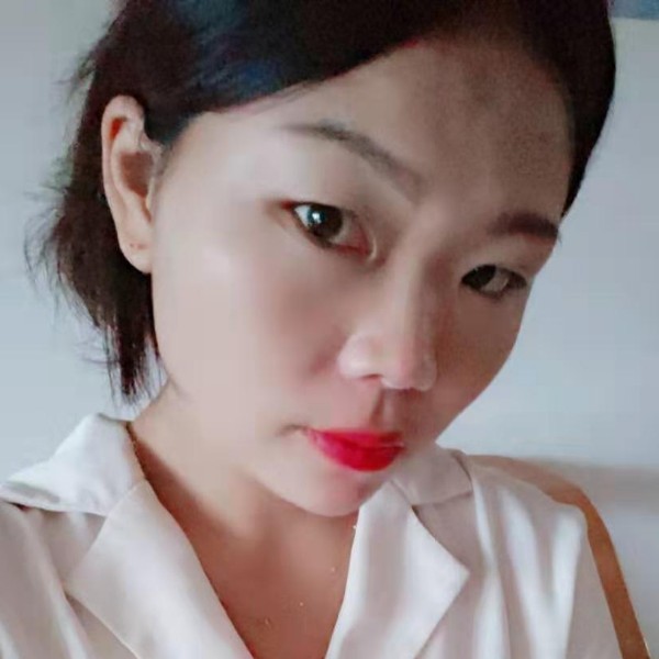 妮女神的照片