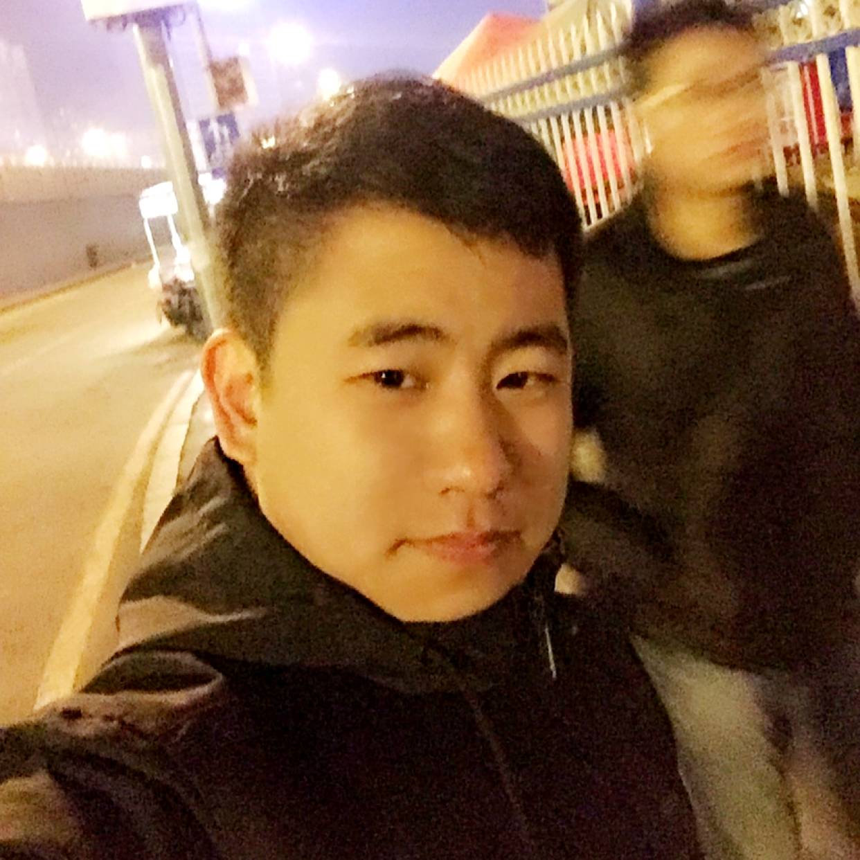 下山打地鼠的照片