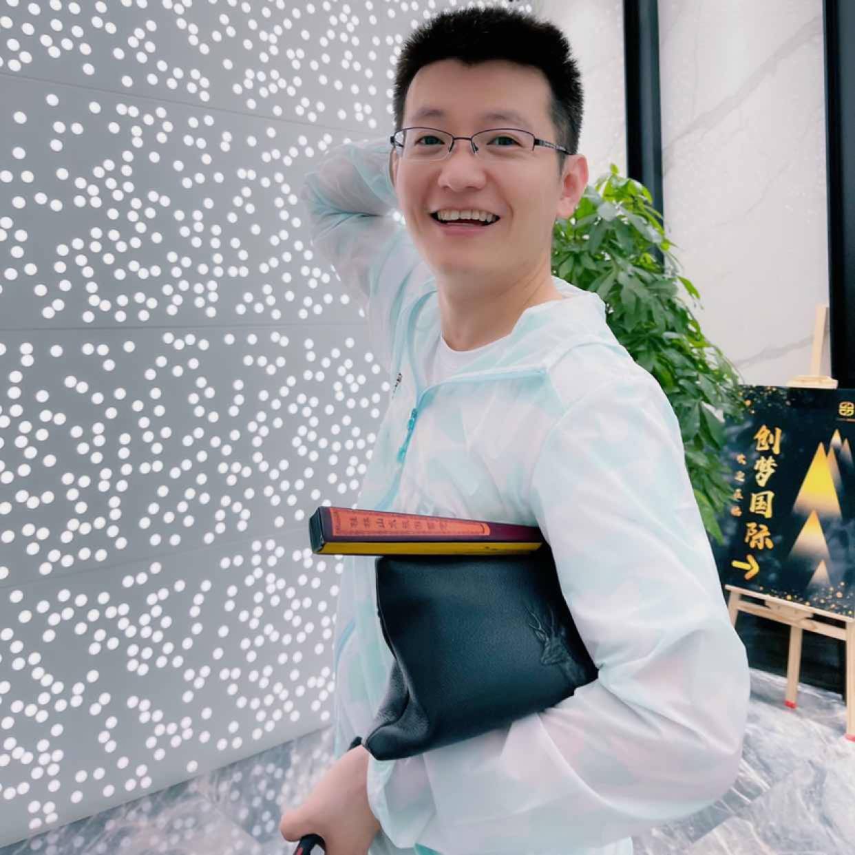 热情的男男的照片