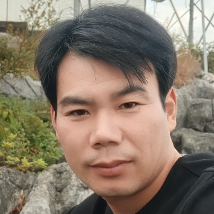 灯泡泪了单身的照片