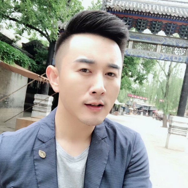 晚睡的虫子的照片