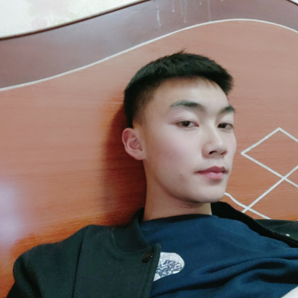 帆布鞋说爱听歌的照片