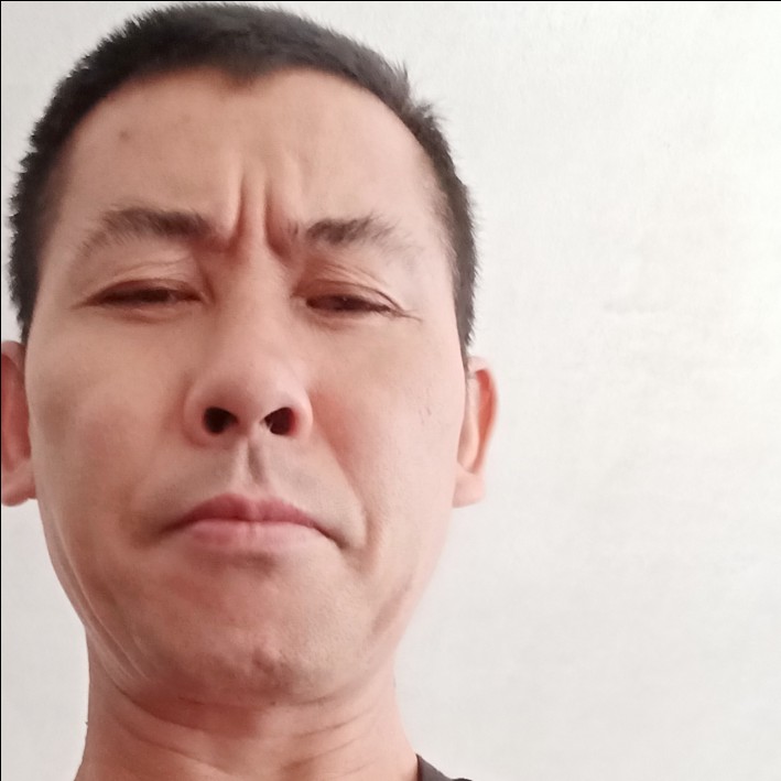 爱笑深拥宝马的照片