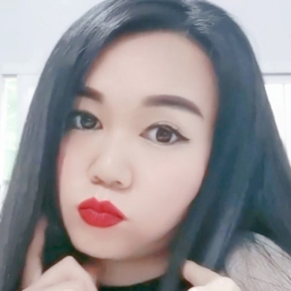 简单踢丝袜的照片