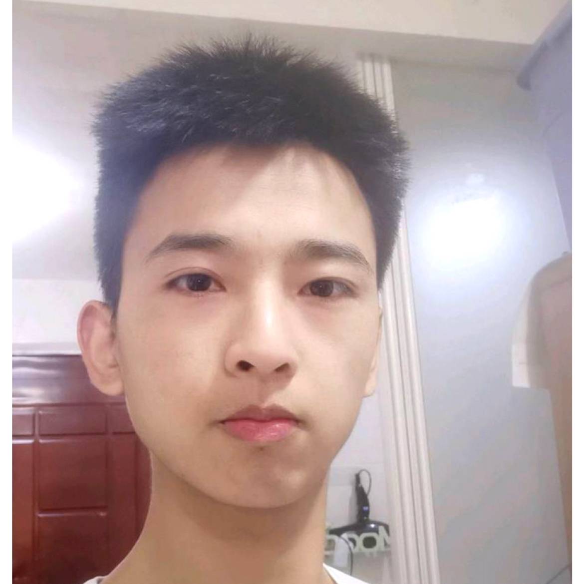 俊秀倾心绝恋的照片