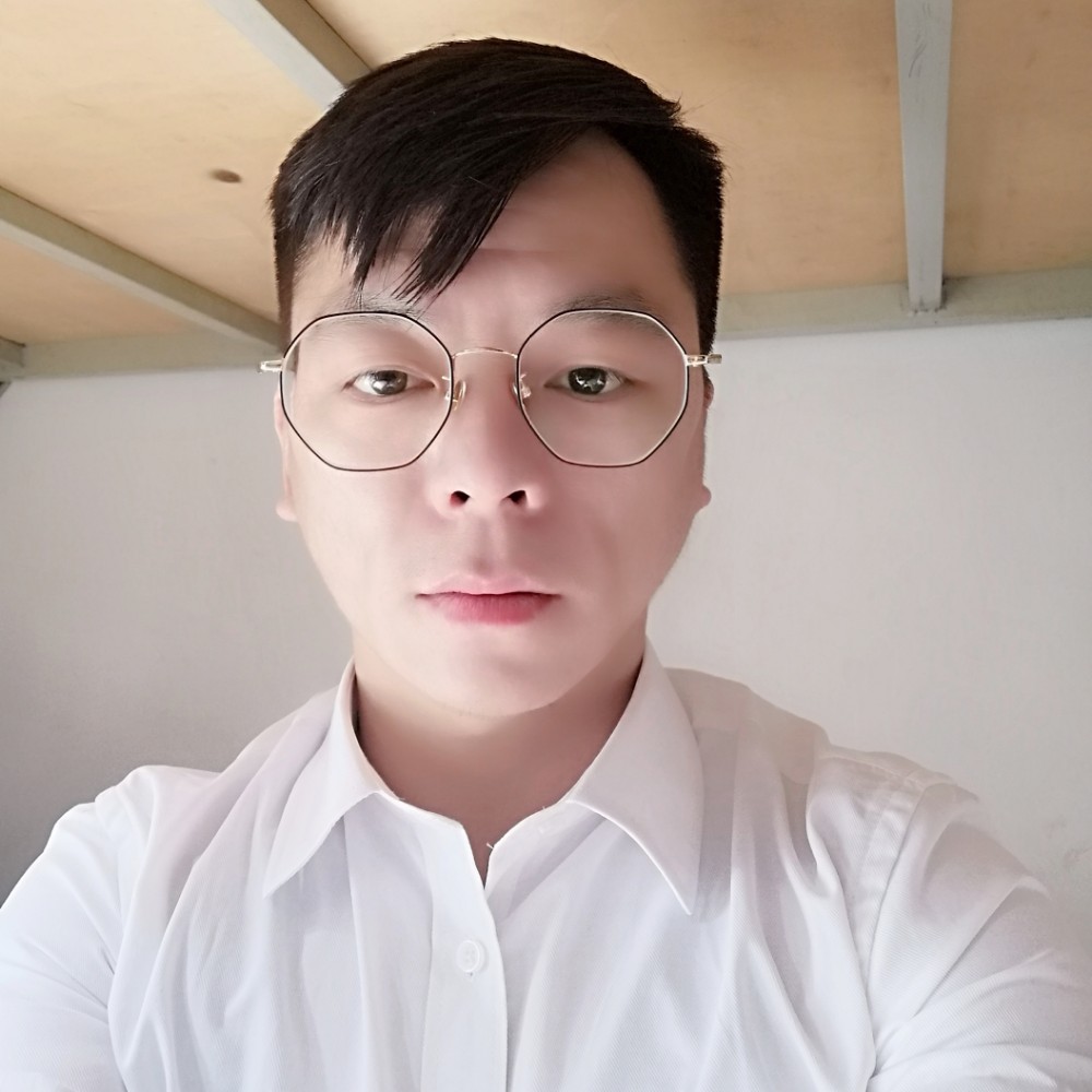 保温杯浅吻健康的照片