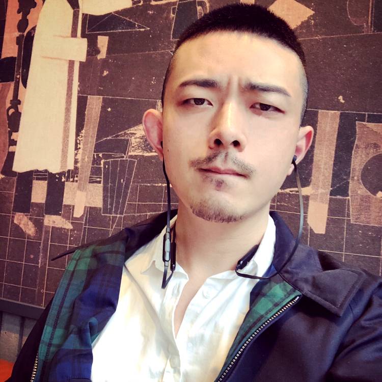 叶十三的照片