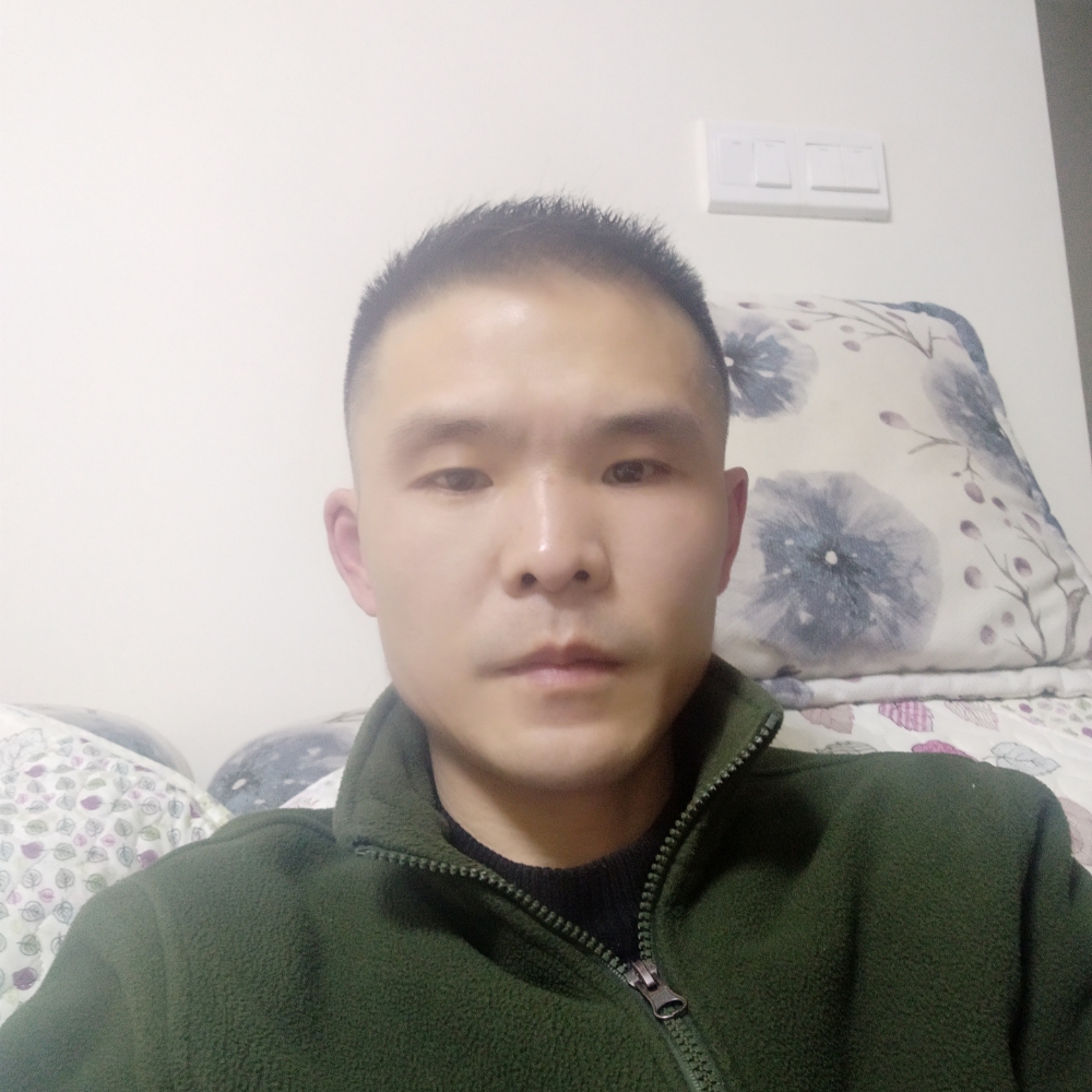 风趣回首篮球的照片