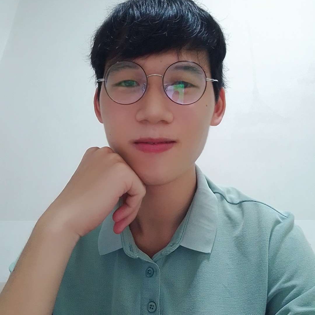 忧心漫步小天鹅的照片