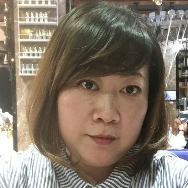 悠然无忧无虑的照片