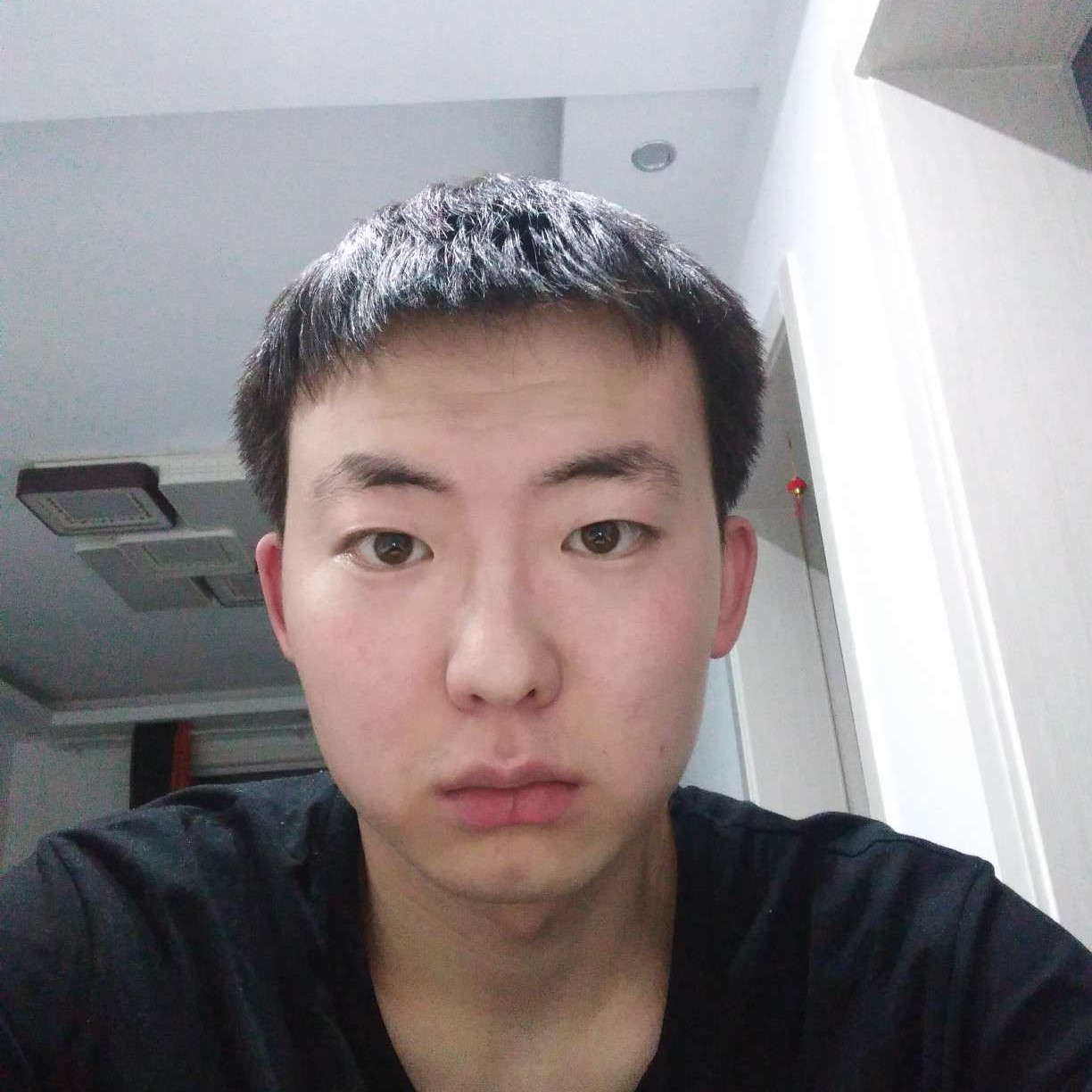 体贴迎保温杯的照片