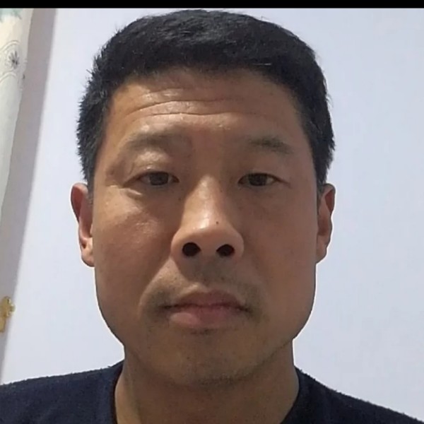 li耳起柳罢玲玲的照片