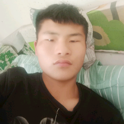 眯眯眼多么洛尘的照片