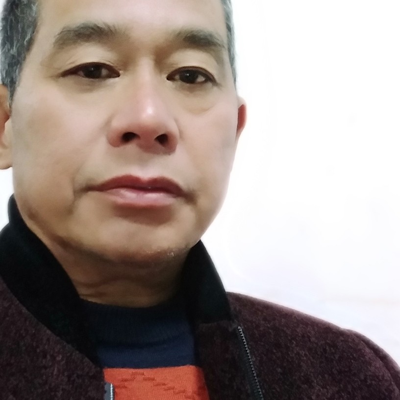 火星上的秋月的照片