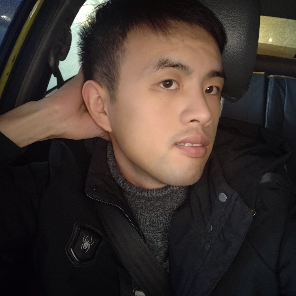 月亮是我捏弯的的照片