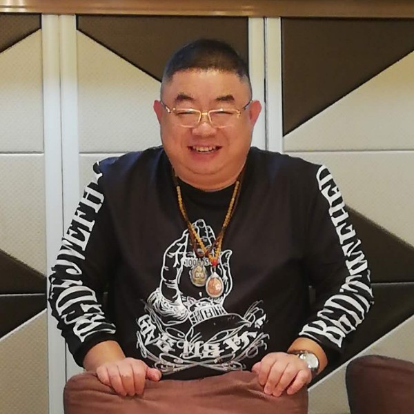 摆渡人877的照片