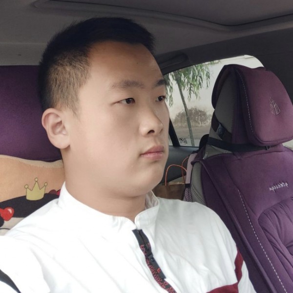 合适那晨阳的照片