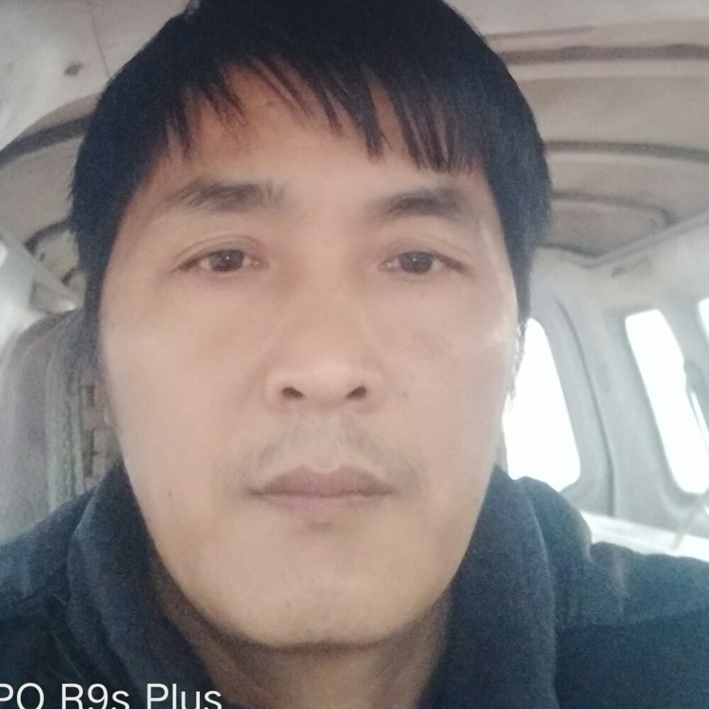 合适闻电灯胆的照片