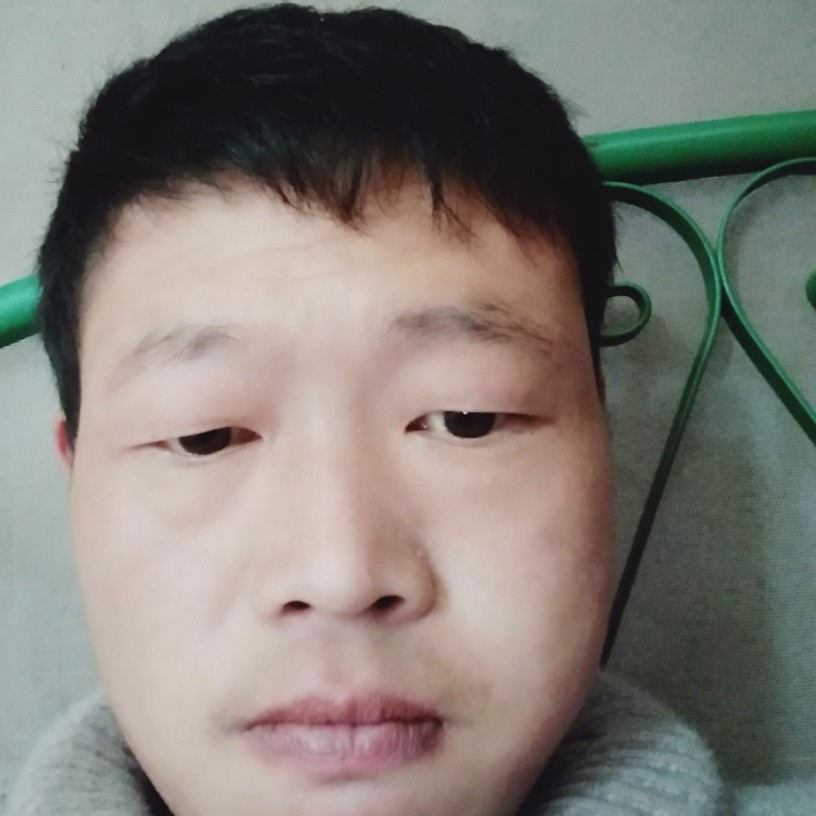 帅哥翩飞的照片