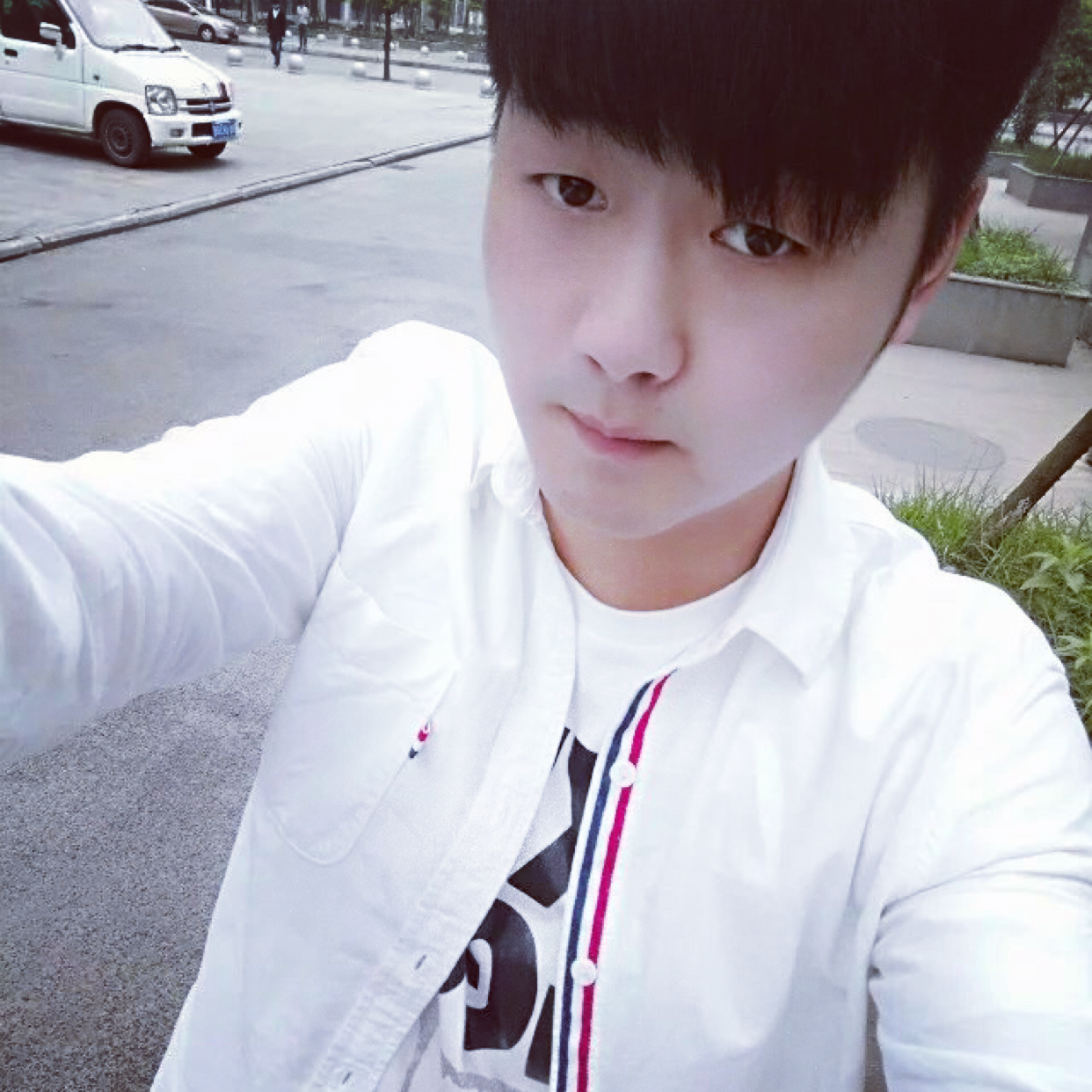 凸^-^凸的照片