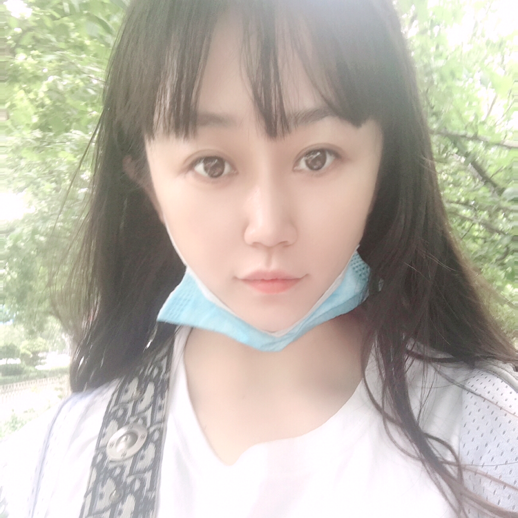 微 安。的照片
