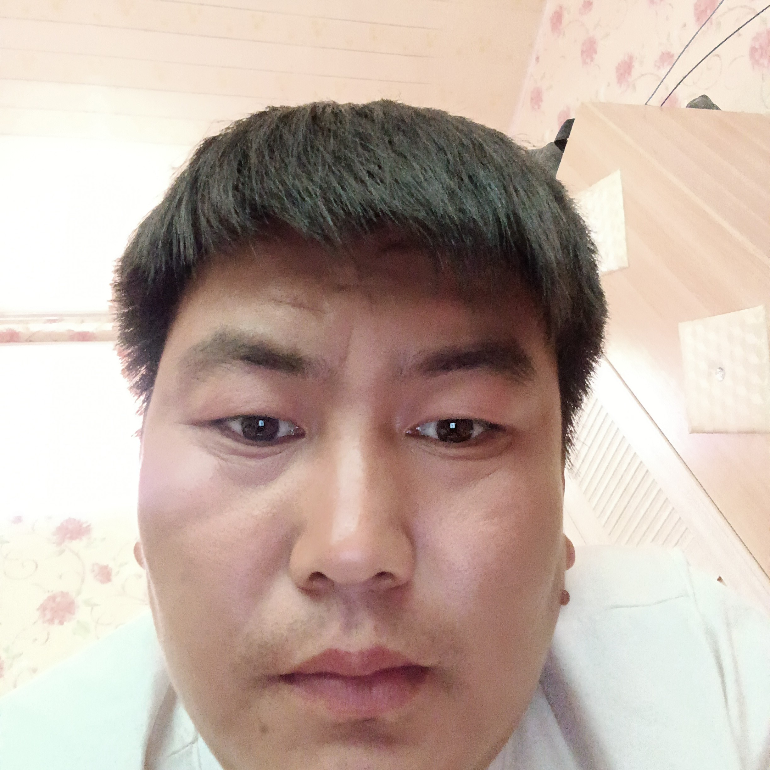 迷茫扯凉面的照片