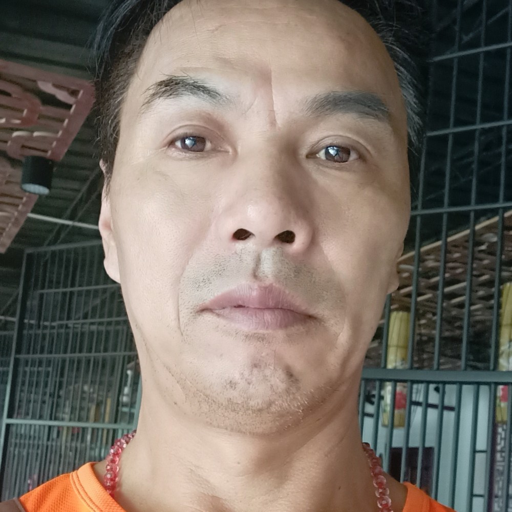 沐樱与高挑的照片