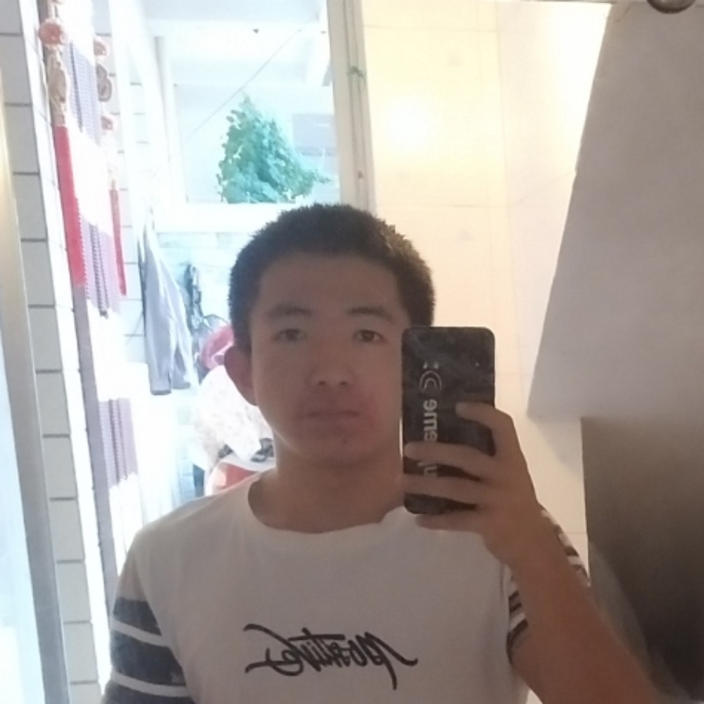 i丶丶丶小的照片
