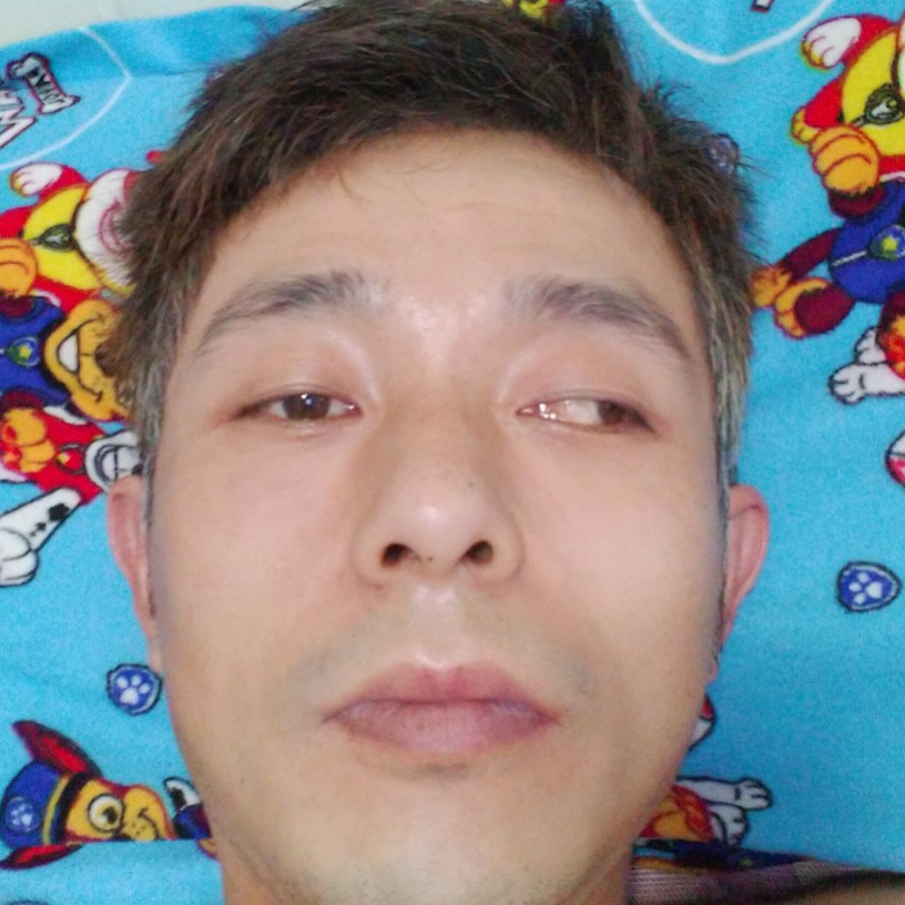 身影泪了烂漫r的照片