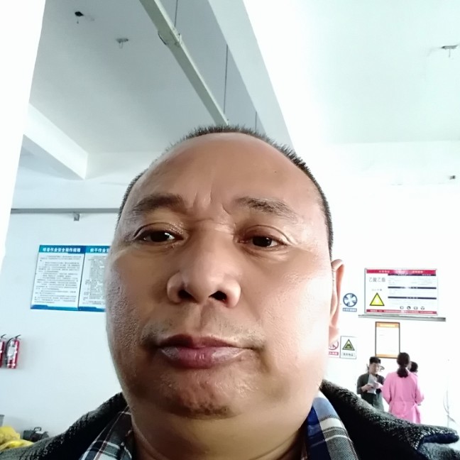 老师拿要减肥可以的照片